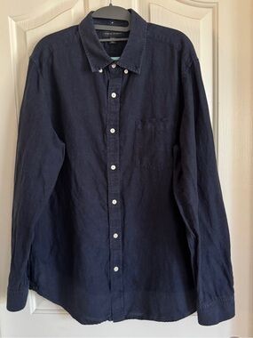 Banana Republic Men's Navy Button-Down Long Sleeve Shirt  Size 16 1/2